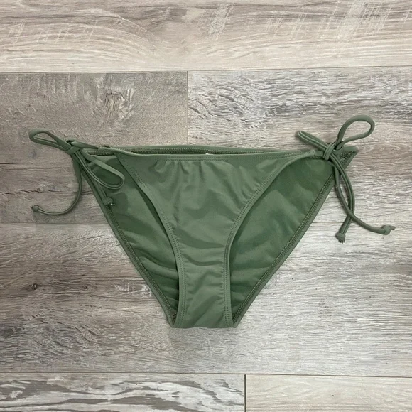 NEW Ardene Basic Collection Swim Bottom - Picture 2 of 6